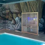 Piscine Interieure31degres Zoo La Fleche24h Du Mans Feriehus *