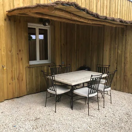 Hébergement de vacances Piscine Intérieure31degrés Zoo La Fleche24h Du Mans *