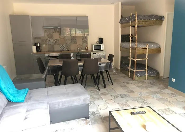 Piscine Interieure31degres Zoo La Fleche24h Du Mans 度假居