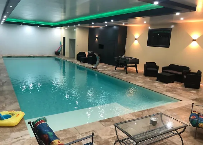 Piscine Interieure31degres Zoo La Fleche24h Du Mans Tatil Evi *